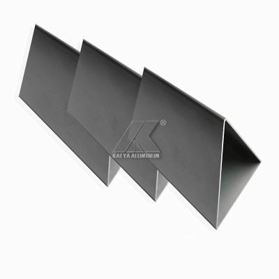 China 6000 Series Hollow Extruded Aluminium Tube Profiles Triangle Tube Extrusion for sale