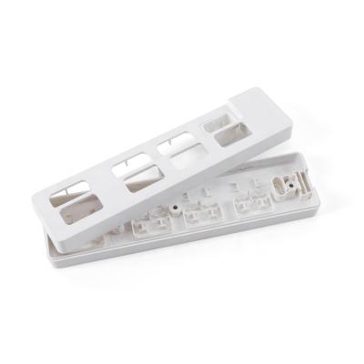 China Customized Best Selling Multi Plug Plastic Power Strip Mold Household Soket Molde for sale