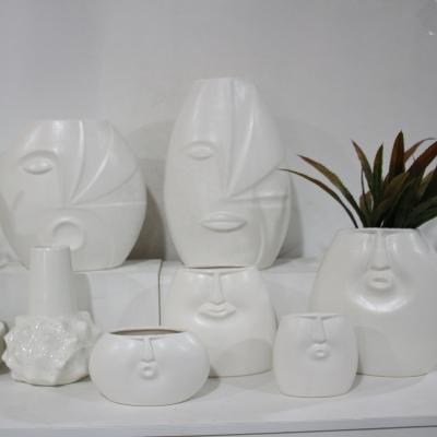 China Matt For Home Decor Modern Ceramic Vase White for sale