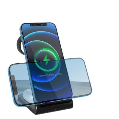 China Free Sample Video Game Player 3 in 1 Magnetic Wireless Charger, Wireless Charging Dock Compatible with iPhone for sale