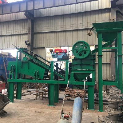 China Small Various Stones Diesel Engine Jaw Crusher With Vibrating Screen for sale