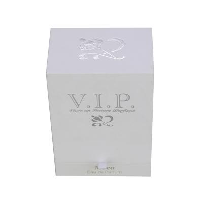 China Recyclable Luxury Custom Made Luxury Warm White Small Strong Cardboard Silver Perfume Gift Boxed Storage Packaging Bins With Ribbon for sale