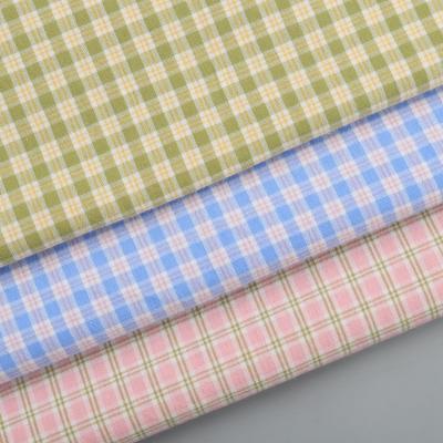 China Viable in stock plaid plaid fabric good for ladies kids dresses shirts 100% cotton yarn-dyed rainbow gingham fabric for sale