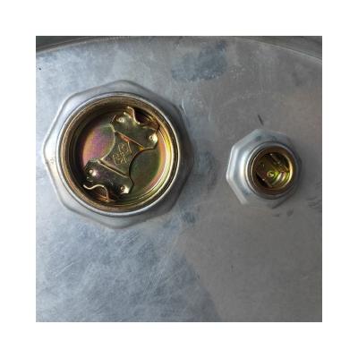 中国 2 inch and 3/4 inch Golden plug Galvanized Closure of oil drum 販売のため