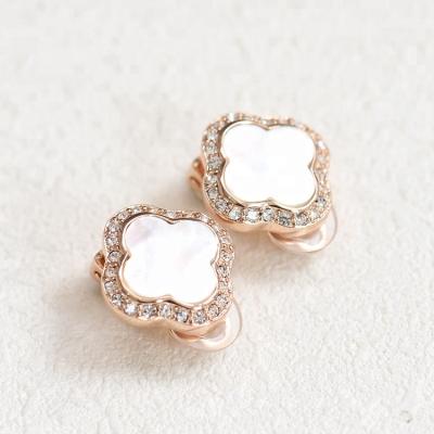 China Nature Shell Clover Jewelry Vintage ALLOY Clip On Earrings For Women Non Piercing for sale