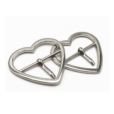 China Women's Fashion Color Alloy Pin Buckle Heart Shape Free Belt Buckles Shiny Nickel Eco-friendly Design for sale