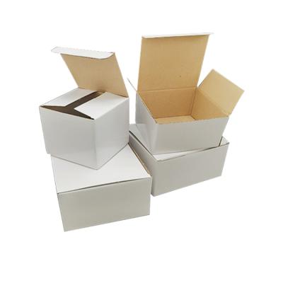 China Recyclable Quality Guaranteed Valentines Day Small White Packing Boxes For Gift Package for sale