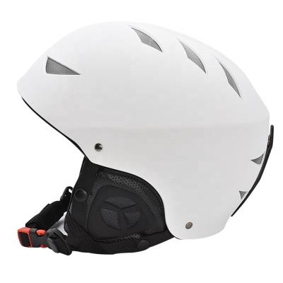 China SKI HELMET ski helmet for snow sports sledding for sale