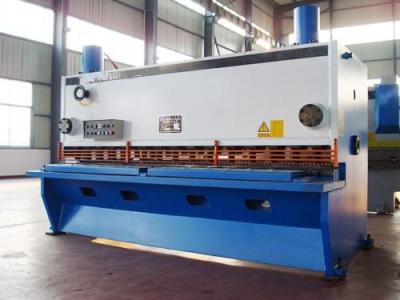 China CNC Hydraulic Shearing Machines ,  Metal  Shearing Machine Q235 25 x 4000 mm for sale