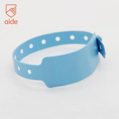 China Waterproof Custom Band Chip Tag Hotel Water Proof Rfid Wrist Hand Bracelet for sale