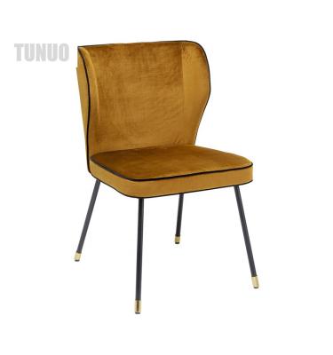 China Knock down 2021 new design modern Nordic Europe style metal velvet fabric upholstery dining chair for sale