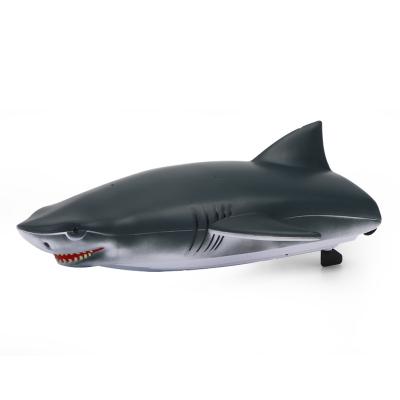 China 2.4G Remote Control High Speed ​​Water Boat Two In One Shark Speedboat Boat Kids Model Toy for sale