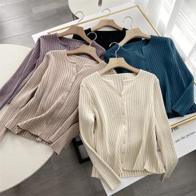 China 2021 Spring Autumn Breathable Wholesale Chic V-Neck Button Sheath Long Slim Casual Cropped Woman Cardigan Sweater for sale