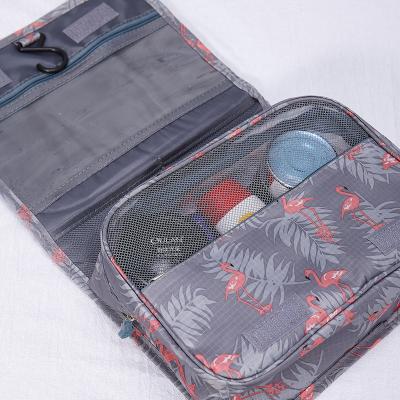 China Fashion Multifunctional Design Portable Toiletry Waterproof Makeup Bag for sale