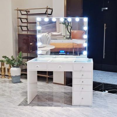 China Docarelife Lit Newly Style LED Light Vanity Hollywood Makeup Mirror Set Beauty Dressing Table for sale