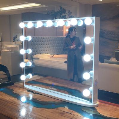 China Actions lit in the USA! Docarelife Modern Girls Vanity Hollywood Style Makeup Mirror With Led Bulbs for sale