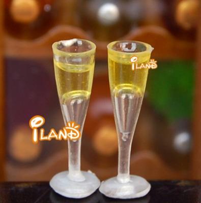 China Mini Toy Iland Miniatures Dollhouse Miniatures Tableware Drinks A Pair Of Champagne Glasses FE008 for sale