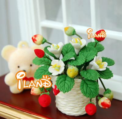 China Mini Toy iland Miniatures Dollhouse Garden Flower / Plant Fairy Strawberry OP008 Mini Flower for sale