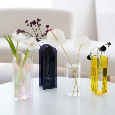 China Modern Centerpiece Decorative Colored Clear Glass Flower Vase/Glass Vases For Home Decoration for sale