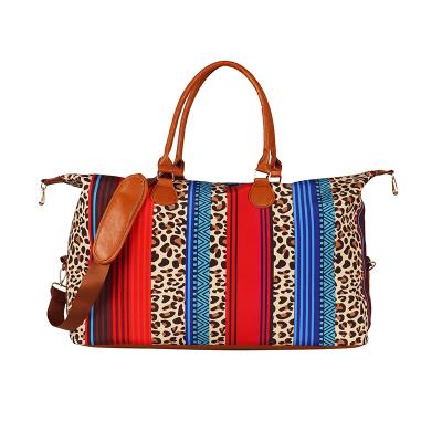 China Monogrammed Women's Leopard Serape Weekender Bag Vegan Leather Canvas Zipper RTS Eco-Friendly Travel Bag Fleece Bag for sale