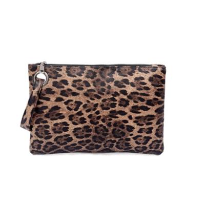 China Wholesale Eco-Friendly Leopard Print Women Monogram Zipper Wallet Strap Leopard Leather Clutch Purse for sale