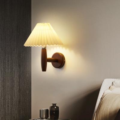 China Eco-friendly industrial style wall lamp personality restaurant corridor aisle creative fancy popular retro lamp for sale