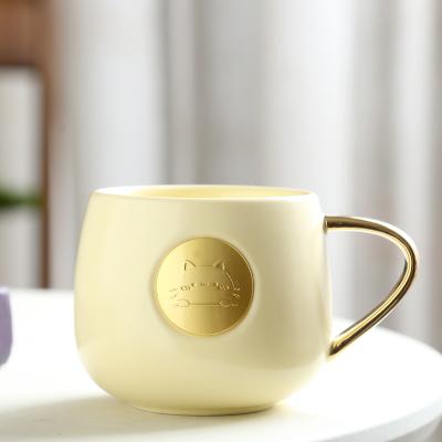 China Modern Viable Gift Coffee Mug Ceramic Mug With Lid High Quality And High Capacity Ceramic Mugs High Tech Low Price for sale