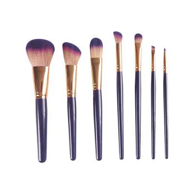 China Angular Blush Crystal Highend Rhinestone Makeup Brushes Premium Custom Made Wholesale for sale