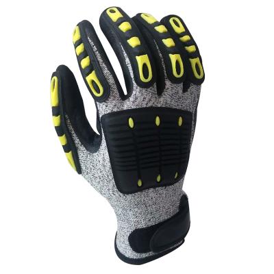 China Factory direct sale HPPE Anti-smash and fiberglass scratching for level 5 cut and impact resistant gloves for sale