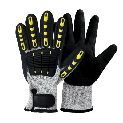 China Anti-smash HPPE and fiberglass scratching for level 5 cut and impact resistant gloves for sale