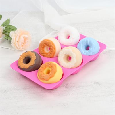 China Viable Dessert Lover's Donut Cake Mold Silicone Cake Baking Mold Handmade Kitchen Food Grade Silicone Mold for sale