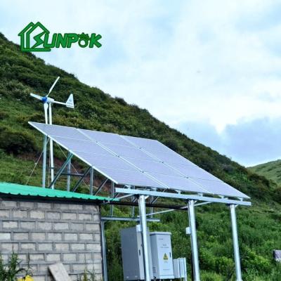 China os sistemas de energia híbridos solares do vento de 3kw 5kw 100kw enrolam o controlador System do gerador à venda