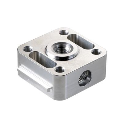 China Custom Mechanical Titanium CNC Parts Machining 0.02mm-0.01mm for sale