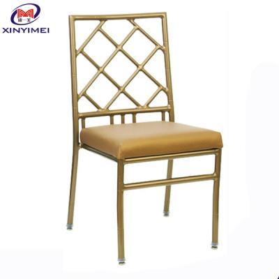 China Safety and durable reasonable price iron safety stacking chiavari chair wedding for sale