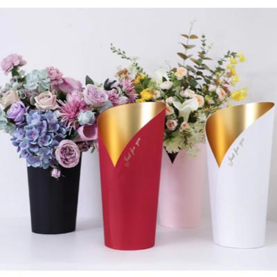 China Recycled Chinese New Year Festival Place Materials V Barrel Flower Arrangement Hand DiHe Embrace Barrels Flowers Box Gift Gold Silver Box for sale