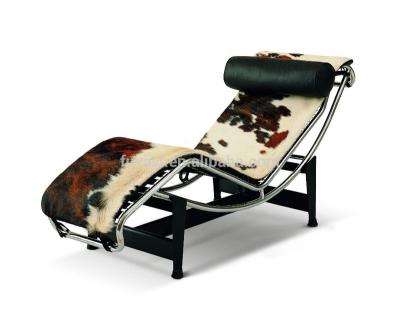 China Lounge Chair Lounge Chair with Metal Base and Recliner Uoholstery Cowhide Chair for sale