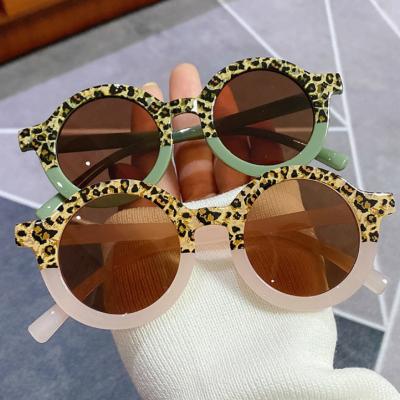 China Cute Shades Sunglass Retro Small Glass Frame Kids Sun Glasses Leopard Print UV400 Protection Fashion Round Sunglasses Kids for sale