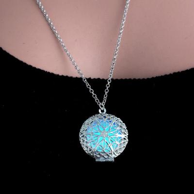 China Fashion CLASSIC Glow In The Dark Hollow Around Luminous Planet Pendant Necklace Women Necklace Halloween Classic Jewelry Accesory for sale