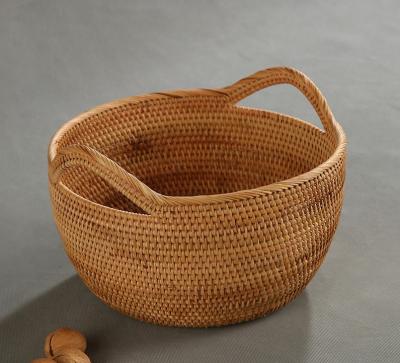 China Rattan Minimalist Handmade Fruit and Vegetable Woven Cesta Verduras Handcraft Wicker Food Serving Tray Storage Basket for sale