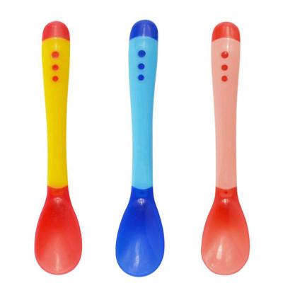 China BPA Free Baby Temperature Color Changing Plastic Spoon , Kids Forming Silicon Spoon for sale