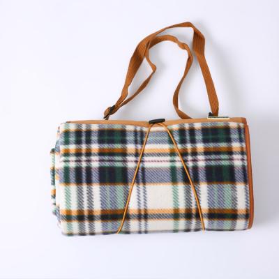 China plaid factory supplier hot selling travel use 100 polyester waterproof folding picnic mat XLDC-6 for sale