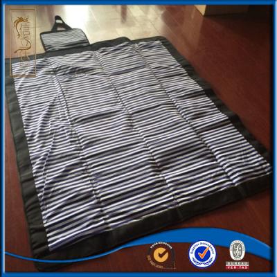 China strip type print folding outdoor heated pocket blanket for traveling picnic XLDJ-156 for sale