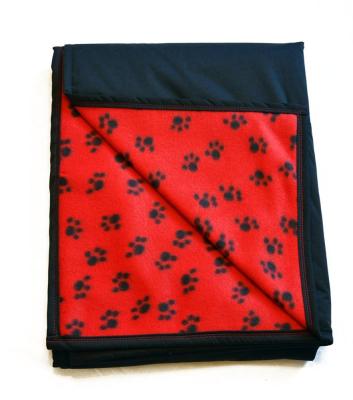 China 100% Waterproof Fleece Foot Print Dog Car Blanket Red Pet Rug Durable Viable for sale