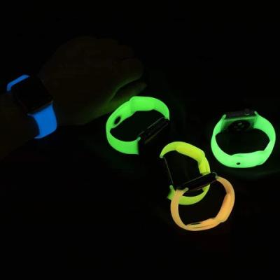 China Night flexible rubber fluorescent night light night vision strap women iwatch apple watch bands luminous silicone for sale