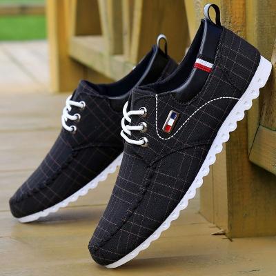 China Fashionable/ comfortable/ durable Soft-soled canvas shoes all-match men's sports leisure old cloth men's shoes for sale