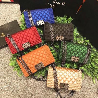 China 2020 newest high quality fashion wholesale lady designer purses and handbags PVC lattice candy color jelly bag women chain purses for sale