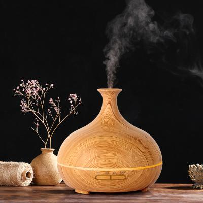 China Lemoworld 300ml Outdoor Electric Ultrasonic Air Humidifier Essential Oil Wooden Aroma Diffuser for sale