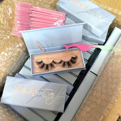 China 2021custom 25mm mink 3D eyelash packaging box good quality private labels butterfly eye lash case wholesale sellers for sale