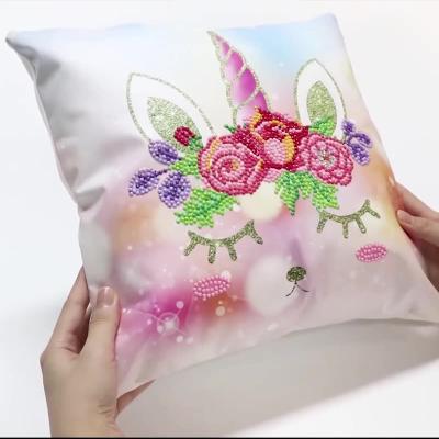 China Wholesale Custom Diy Diamond Painting Pillow Decoration 5D Diamond Painting Creative 30*30CM Tile Case Christmas Home Decoration for sale