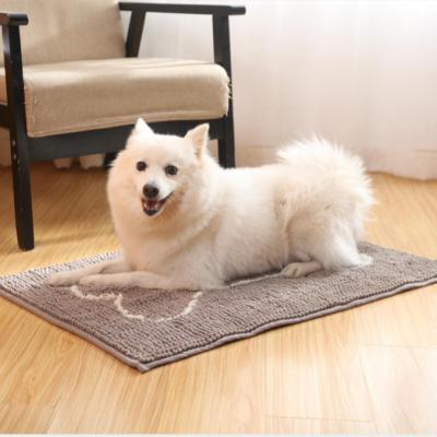 China Pawise Breathable Microfiber Chenille Mat Foldable Convenient Fabric Mat Easy Clean Luxury Soft Anti Slip Pet Bed For Dogs Cats for sale